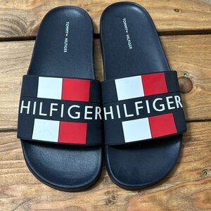 Tommy Hilfiger navy blue slides with logo NEW never worn Women’s Size 8